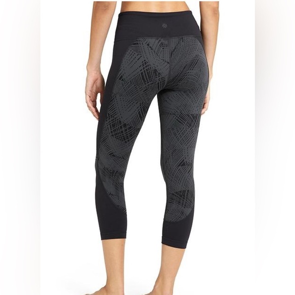 Athleta Pants - Athleta Palm Saturation Black Grey Capri Leggings Pants Medium